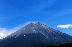 Best 5 Indonesia volcano